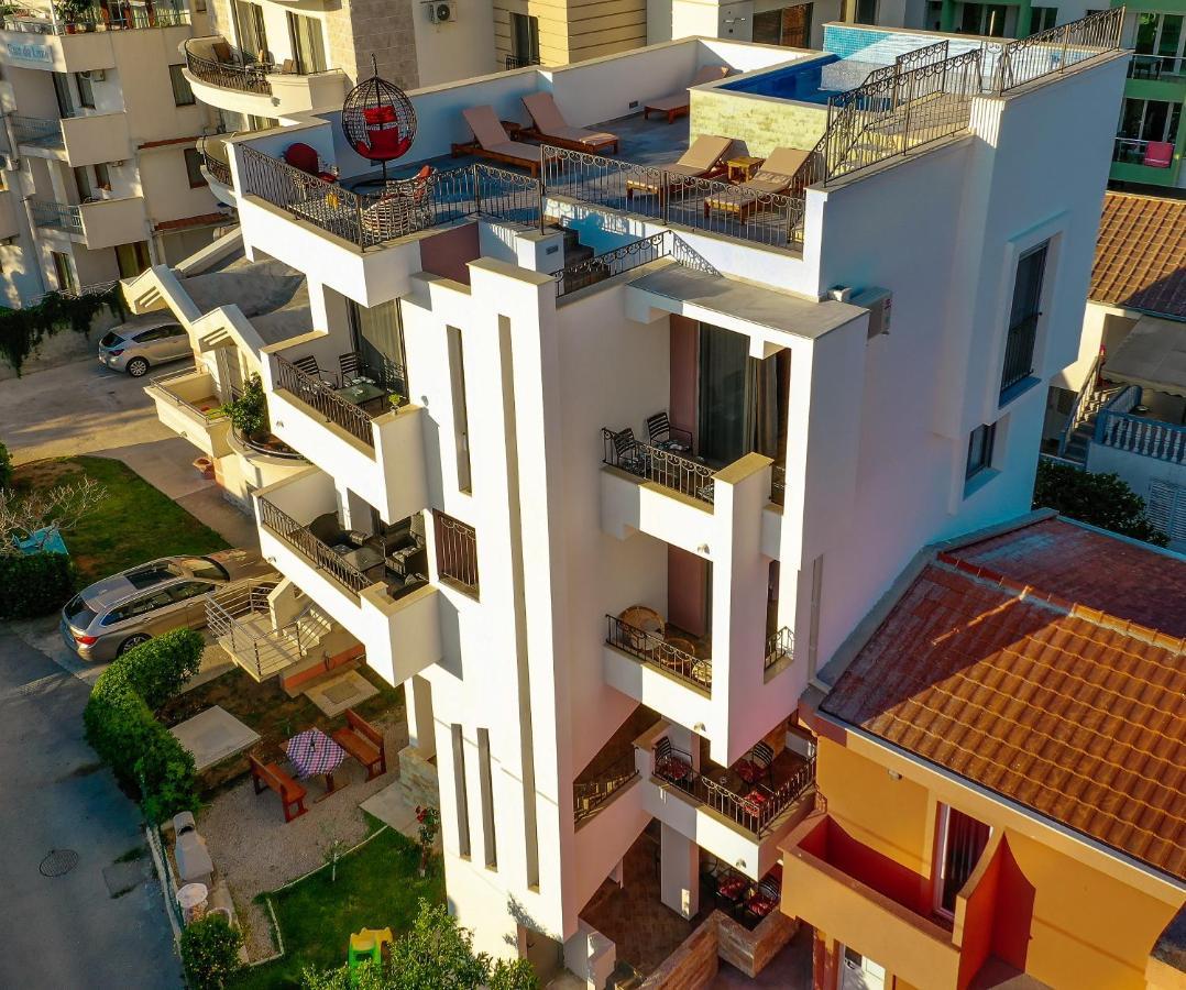 Apartment De Lux Luka Bar