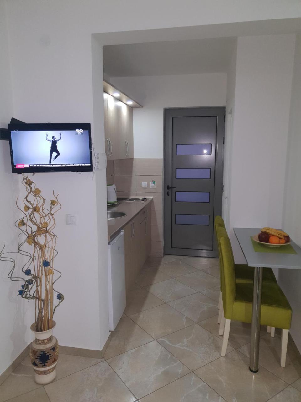 De Lux Luka Apartment Bar